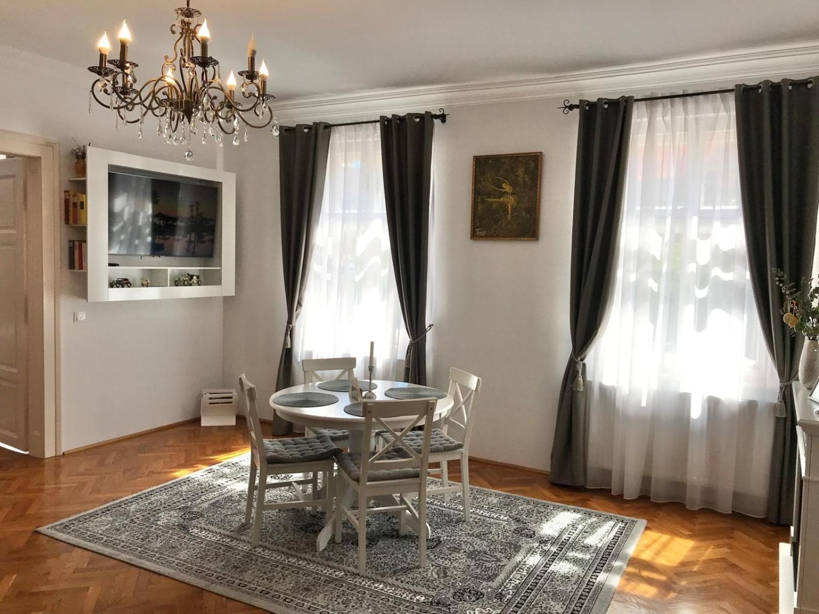 Residence Piata Armelor Sibiu Exterior foto
