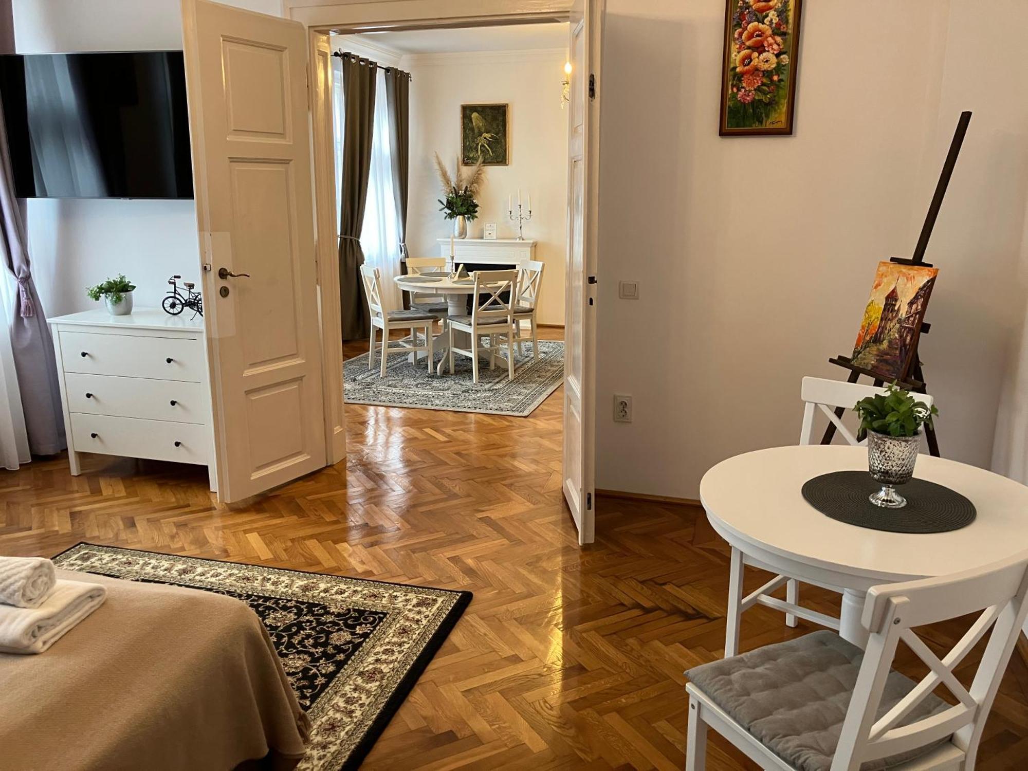 Residence Piata Armelor Sibiu Exterior foto